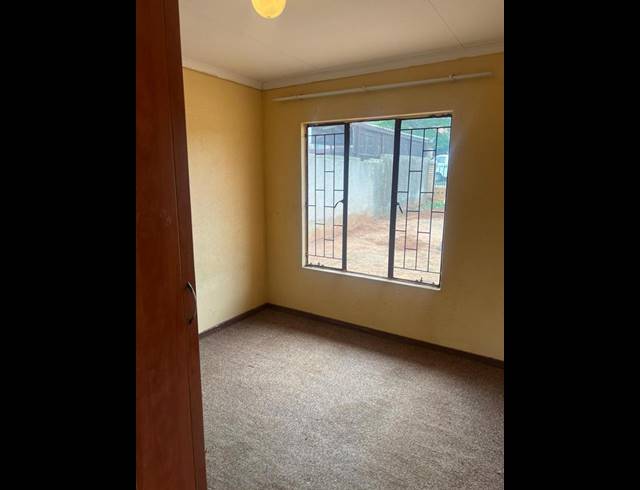 3 BEDROOM HOUSE FOR SALE IN TLHABANE WEST